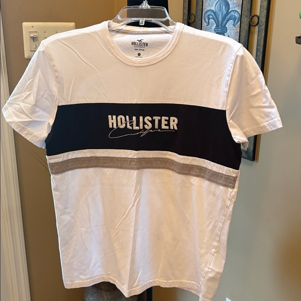 *Lot of 3* Men's Hollister T-Shirts - Picture 6 of 7